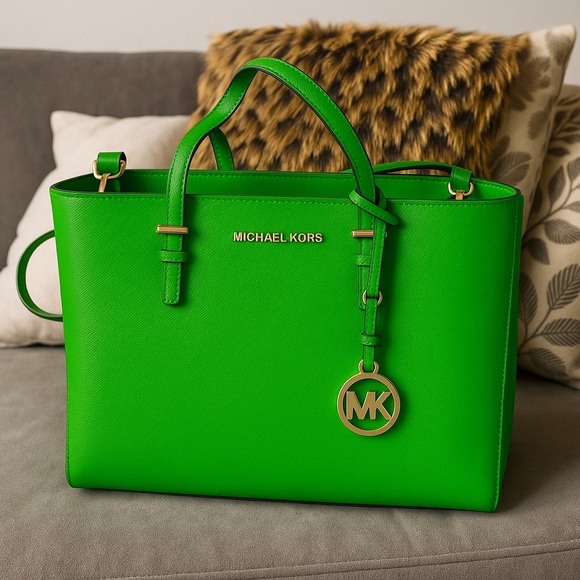 Michael Kors Handbags - Mickael kors purse bag limited edition